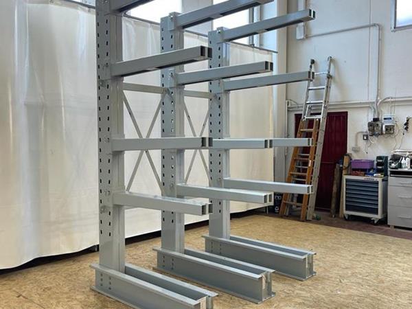 Cantilever per pannelli - Foto 1