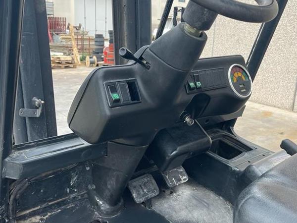 Carrello elevatore Linde E30-02 - Foto 2
