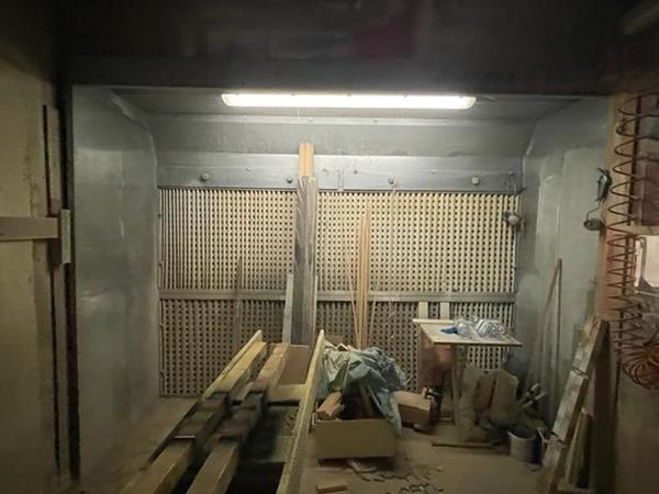 Бояджийска кабина за дърводелство