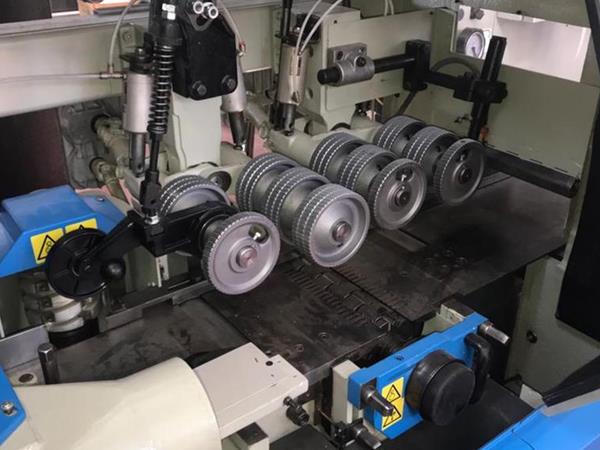 Scorniciatrice Weinig Hydromat 23/30 - Foto 2