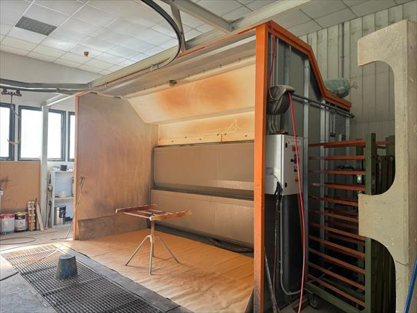 Cabina di verniciatura Azzurra con catenaria - Foto 2