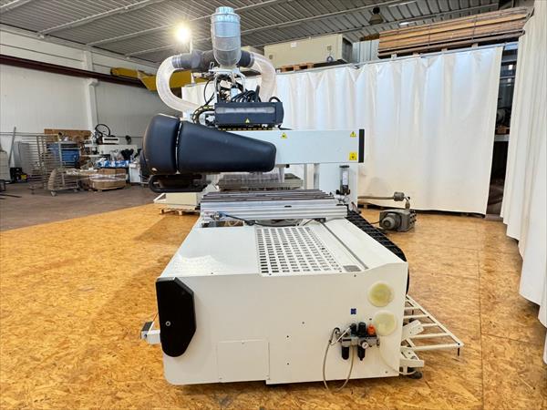 Centro di lavoro per falegnameria Morbidelli Author 600 KL - Foto 2