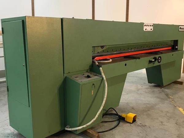 Taglierina per impiallacciatura marca Monguzzi - Foto 2