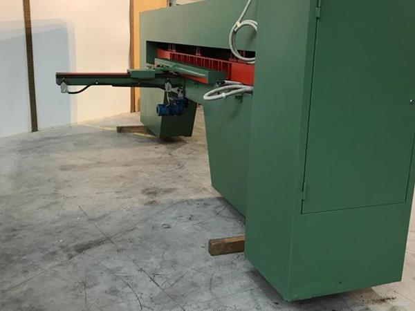 Taglierina per impiallacciatura marca Monguzzi - Foto 2