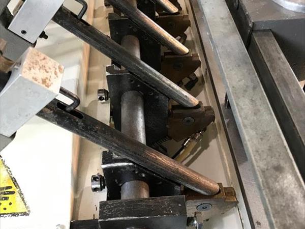 Inseritrice per legno Morbidelli  - Foto 2